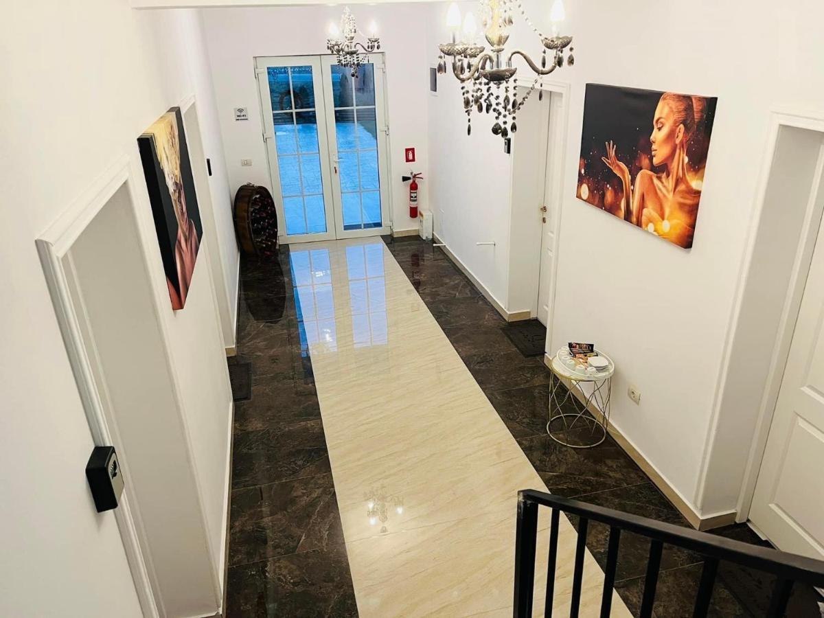 Pensiunea Queen Remetea Mare Dış mekan fotoğraf